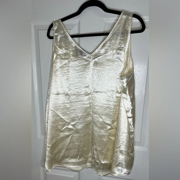 ☘️ NWT Lane Bryant V-Neck Satin Tank, Size 18, Egnet - Picture 5 of 7